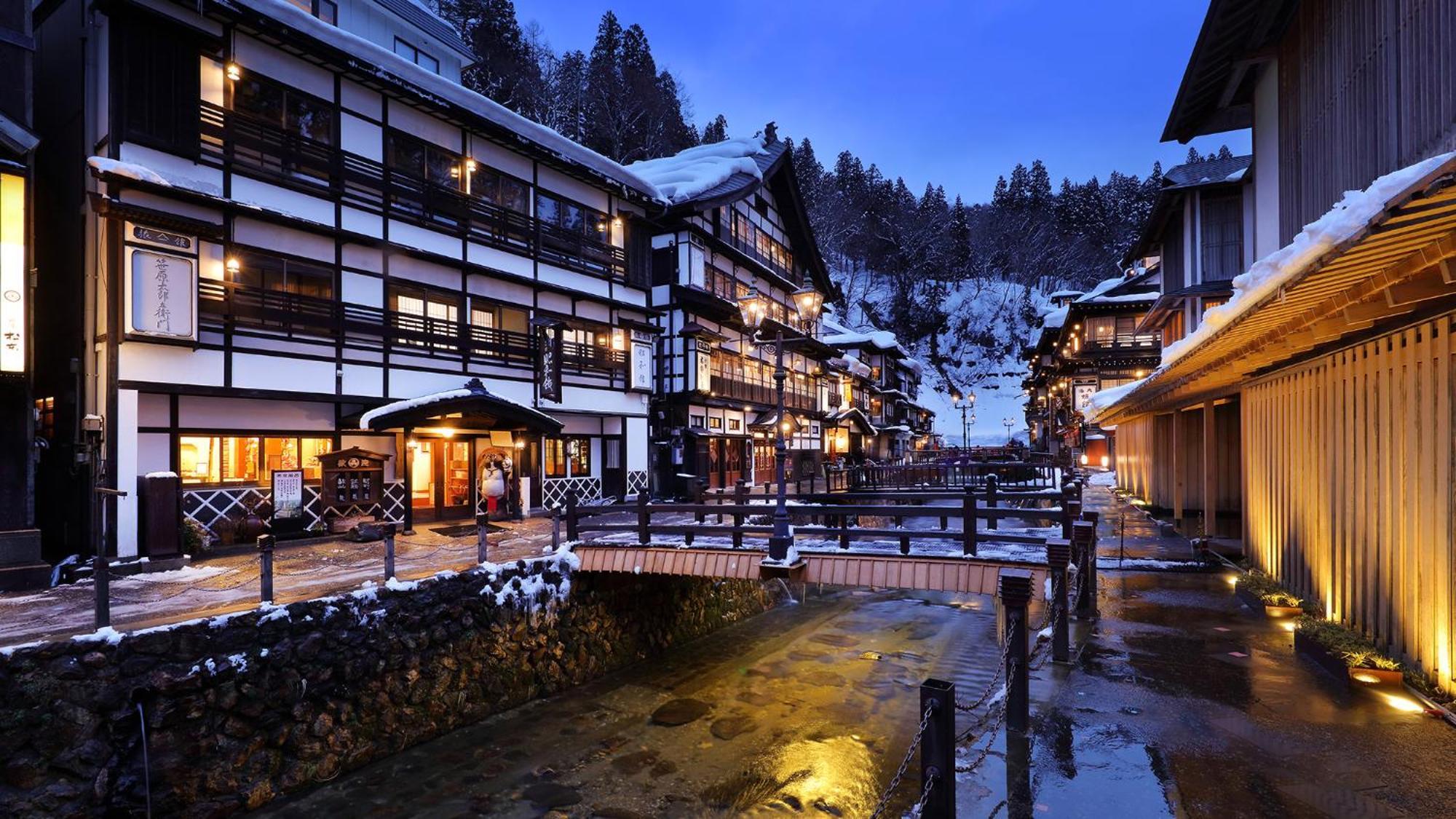 Ginzanso Hotel Obanazawa Екстериор снимка
